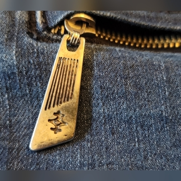 Women's Straight Leg Jeans - Blue - Picture 8 of 15